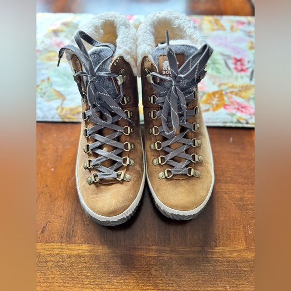NWOT Sorel Waterproof Boots - Picture 6 of 13